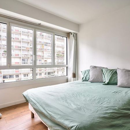 Guestready - Apt Confortable Avec Terrasse Au 18E Paříž Exteriér fotografie