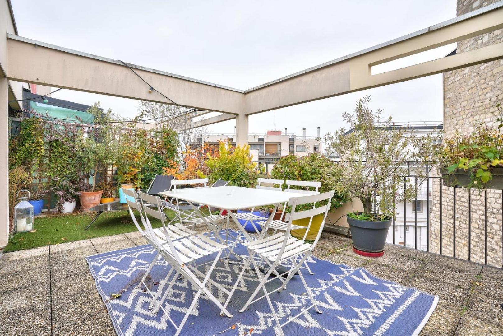 Guestready - Apt Confortable Avec Terrasse Au 18E Paříž Exteriér fotografie